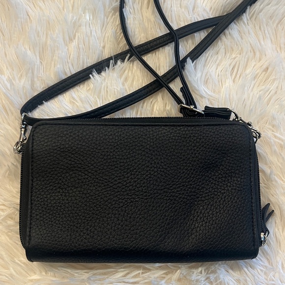 Elegant Black Leather Crossbody Bag - Picture 2 of 6